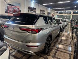 ميتسوبيشي اوتلاندر